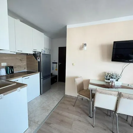 Pomorian Pearl Apartment *